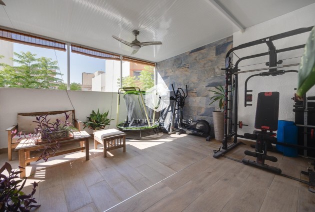 Tweedehands - Chalet -
Torrevieja - Centro