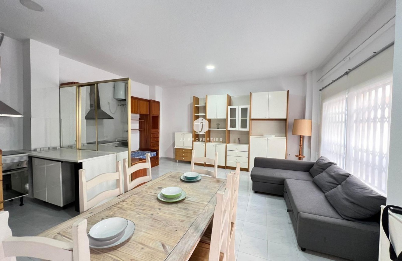 Aus zweiter Hand - Wohnung -
Torrevieja - Playa de los Locos