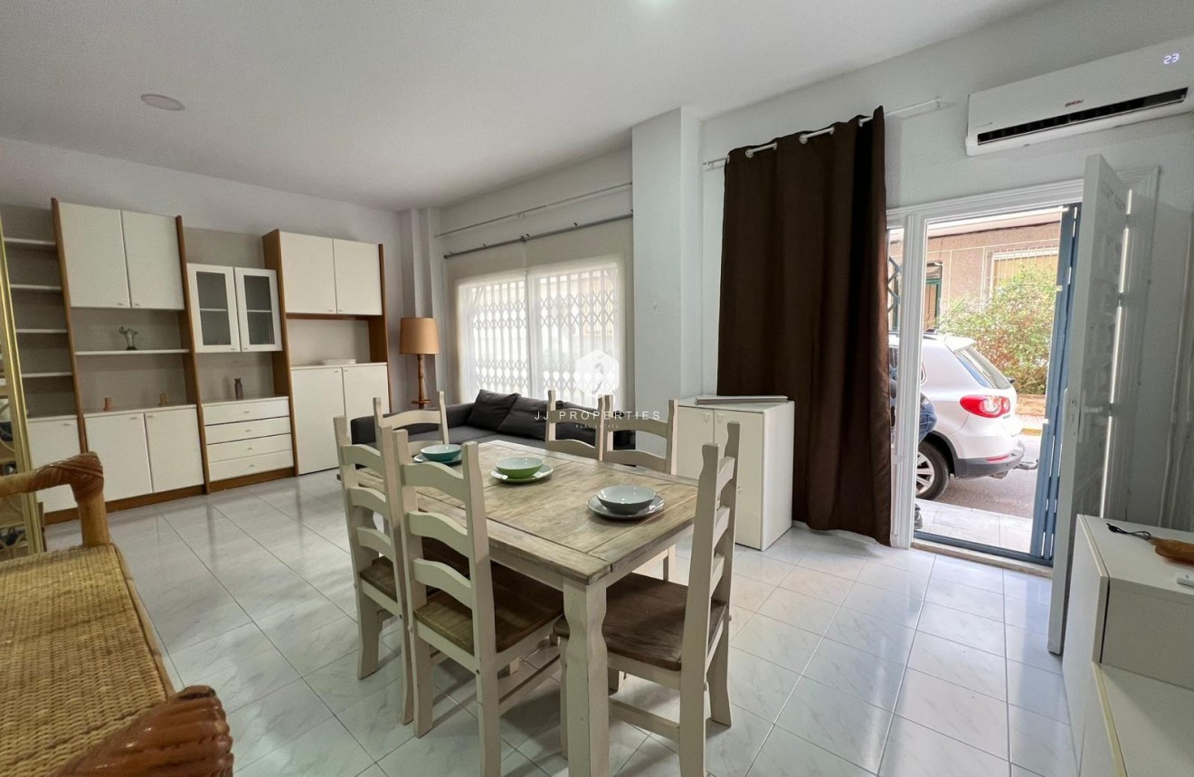 Aus zweiter Hand - Wohnung -
Torrevieja - Playa de los Locos