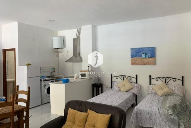Aus zweiter Hand - Wohnung -
Torrevieja - Playa de los Locos
