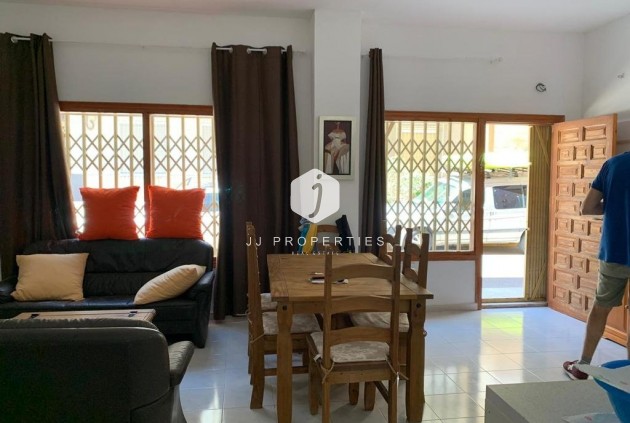 Aus zweiter Hand - Wohnung -
Torrevieja - Playa de los Locos