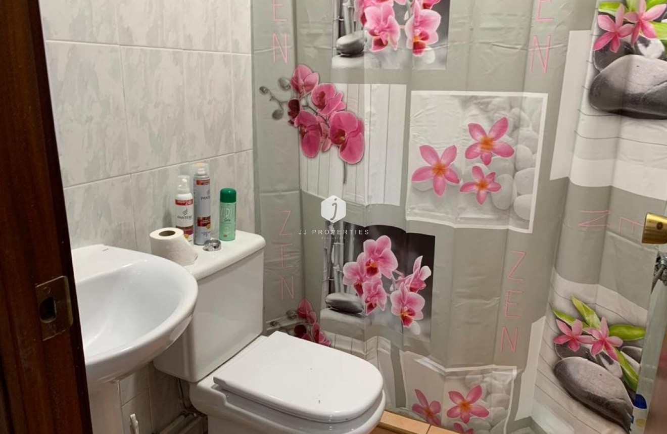 Aus zweiter Hand - Wohnung -
Torrevieja - Playa de los Locos