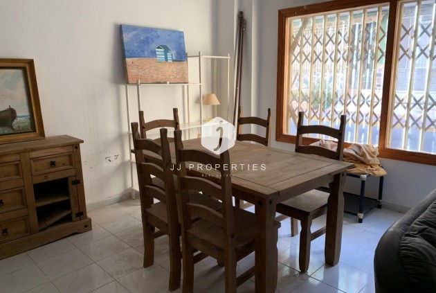 Aus zweiter Hand - Wohnung -
Torrevieja - Playa de los Locos