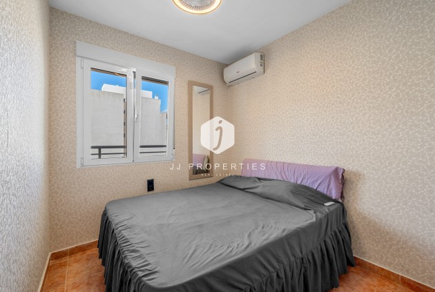 Tweedehands - Appartement / flat -
Torrevieja - Costa Blanca