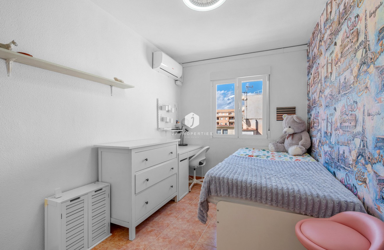 Tweedehands - Appartement / flat -
Torrevieja - Costa Blanca