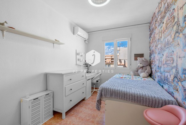 Tweedehands - Appartement / flat -
Torrevieja - Costa Blanca