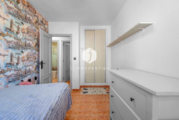 Tweedehands - Appartement / flat -
Torrevieja - Costa Blanca