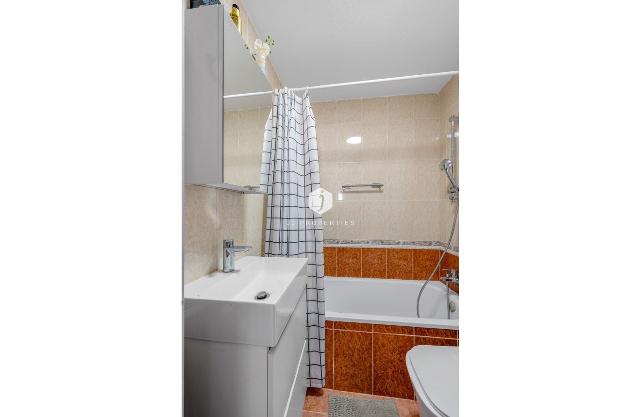 Tweedehands - Appartement / flat -
Torrevieja - Costa Blanca