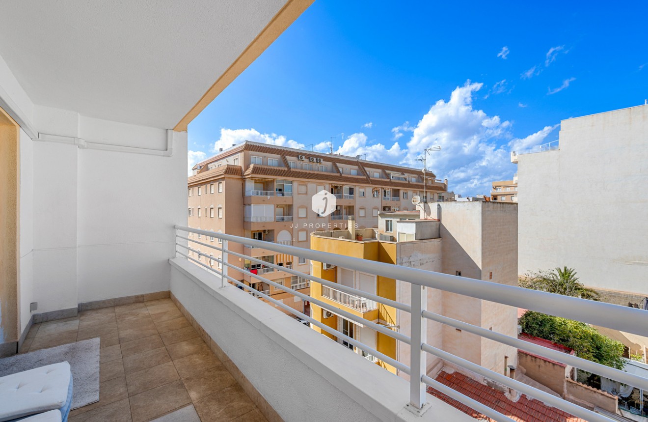 Tweedehands - Appartement / flat -
Torrevieja - Costa Blanca