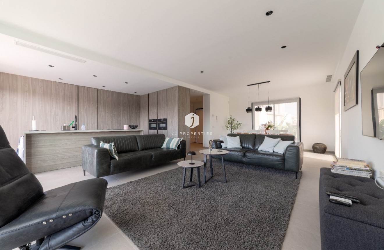 Tweedehands - Villa -
Los Montesinos - Costa Blanca