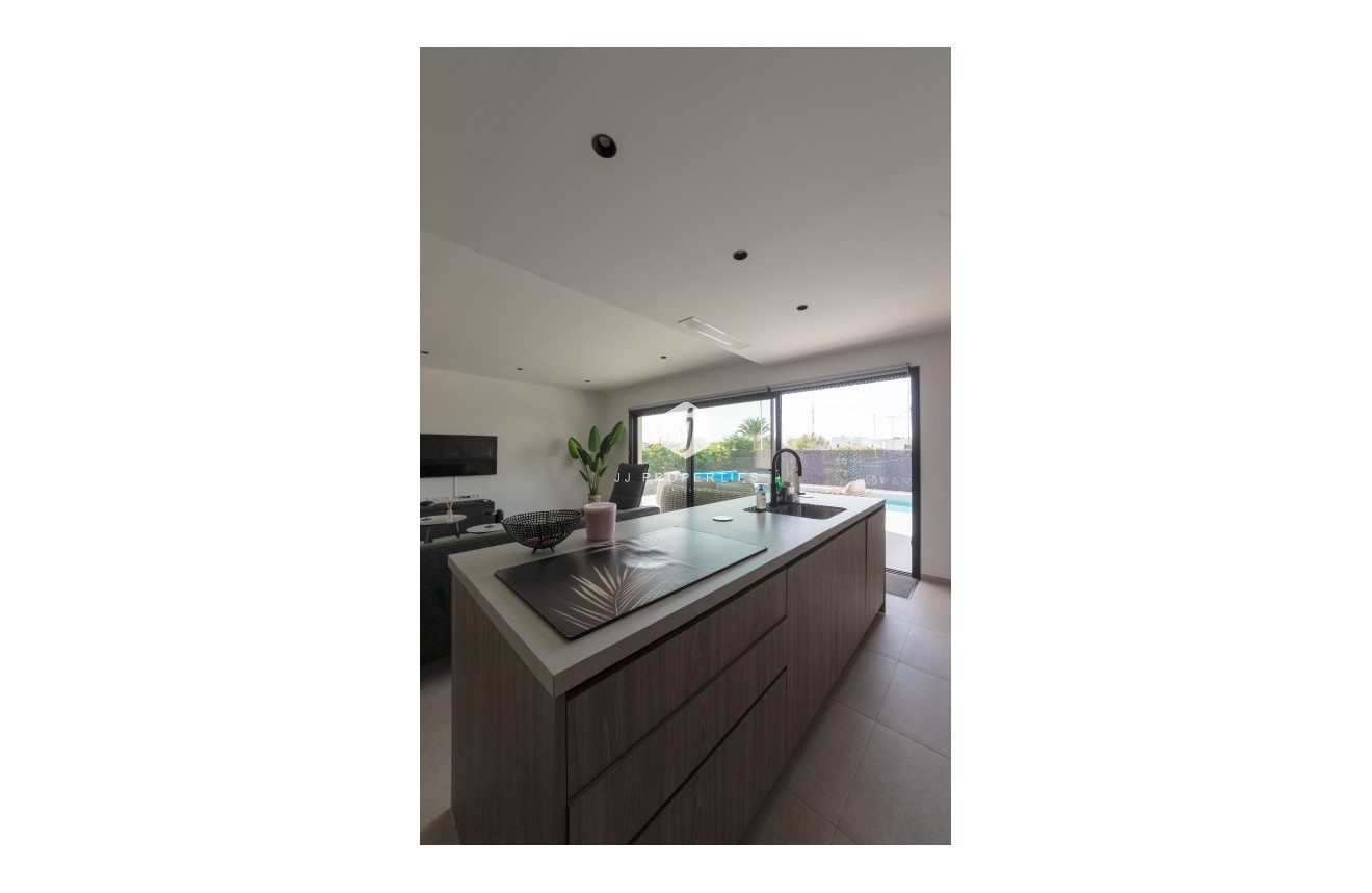 Tweedehands - Villa -
Los Montesinos - Costa Blanca