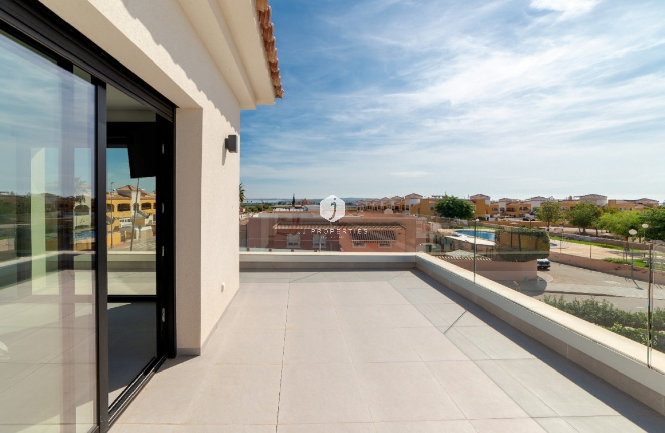 Tweedehands - Villa -
Los Montesinos - Costa Blanca