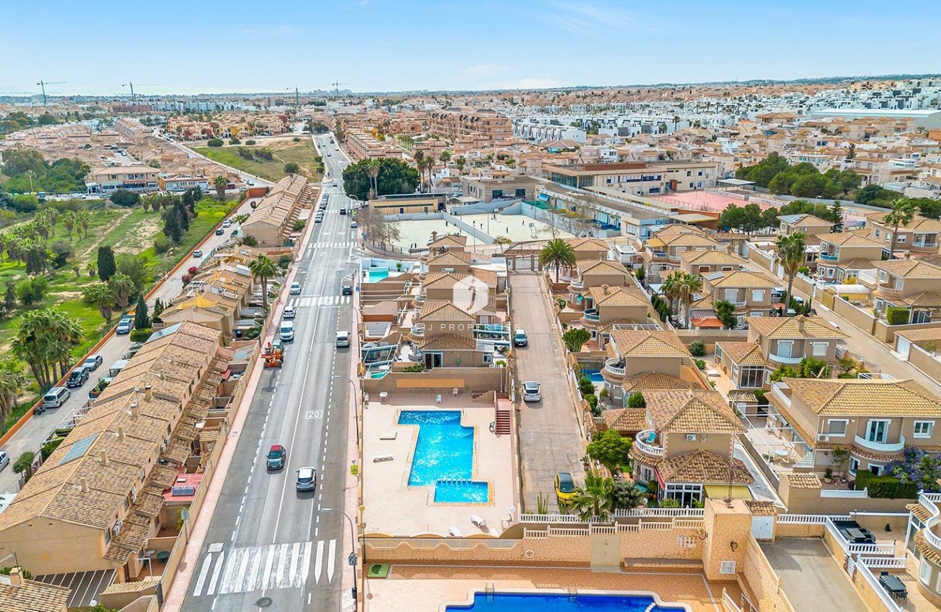 Tweedehands - Villa -
Torrevieja - Los Balcones - Los Altos del Edén