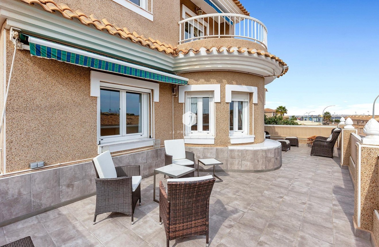 Tweedehands - Villa -
Torrevieja - Los Balcones - Los Altos del Edén