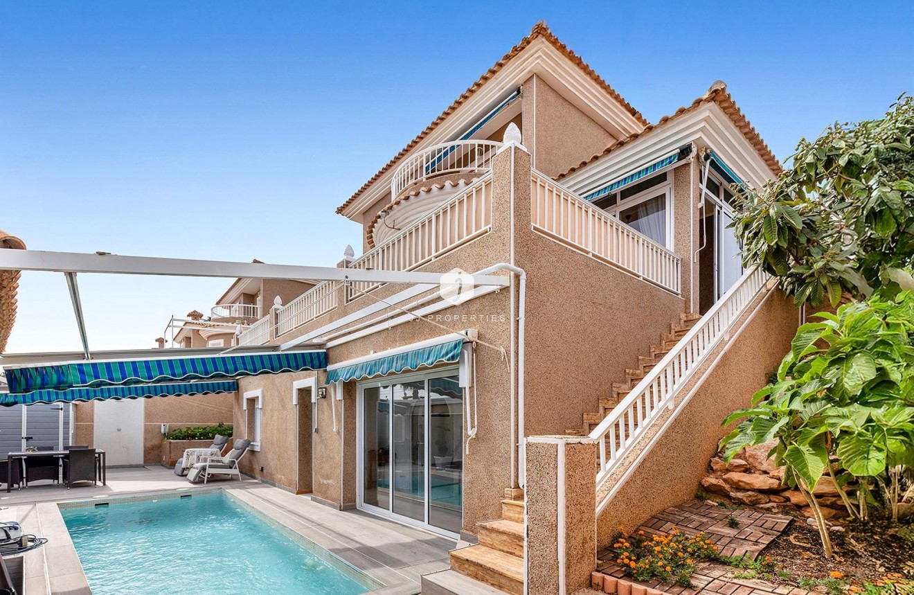 Tweedehands - Villa -
Torrevieja - Los Balcones - Los Altos del Edén