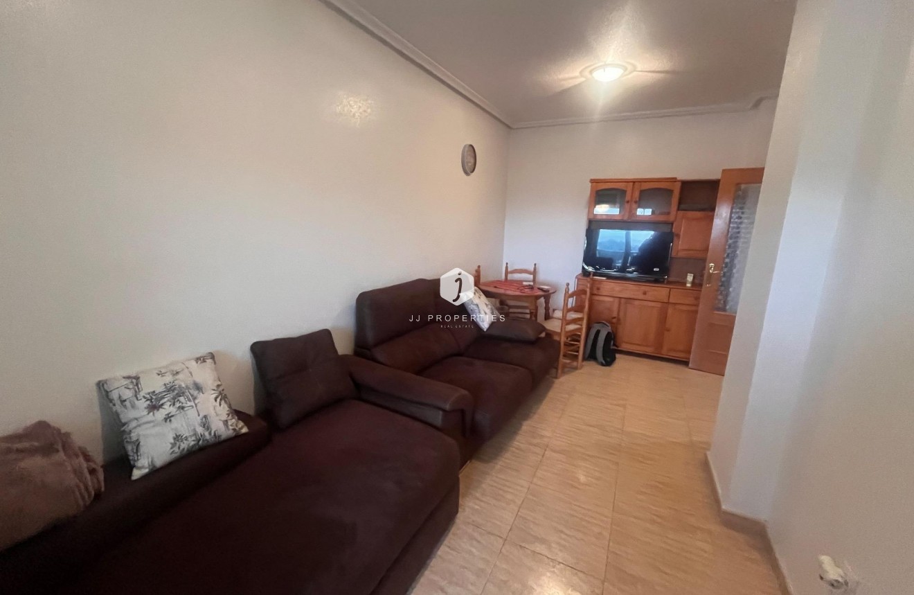 Z drugiej ręki - Mieszkanie w bloku -
Formentera del Segura