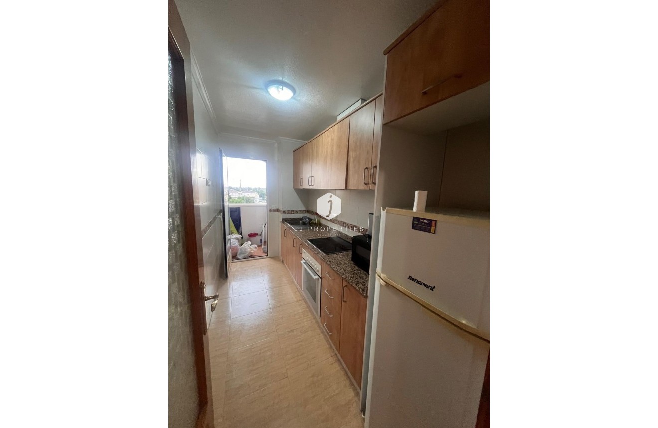 Z drugiej ręki - Mieszkanie w bloku -
Formentera del Segura