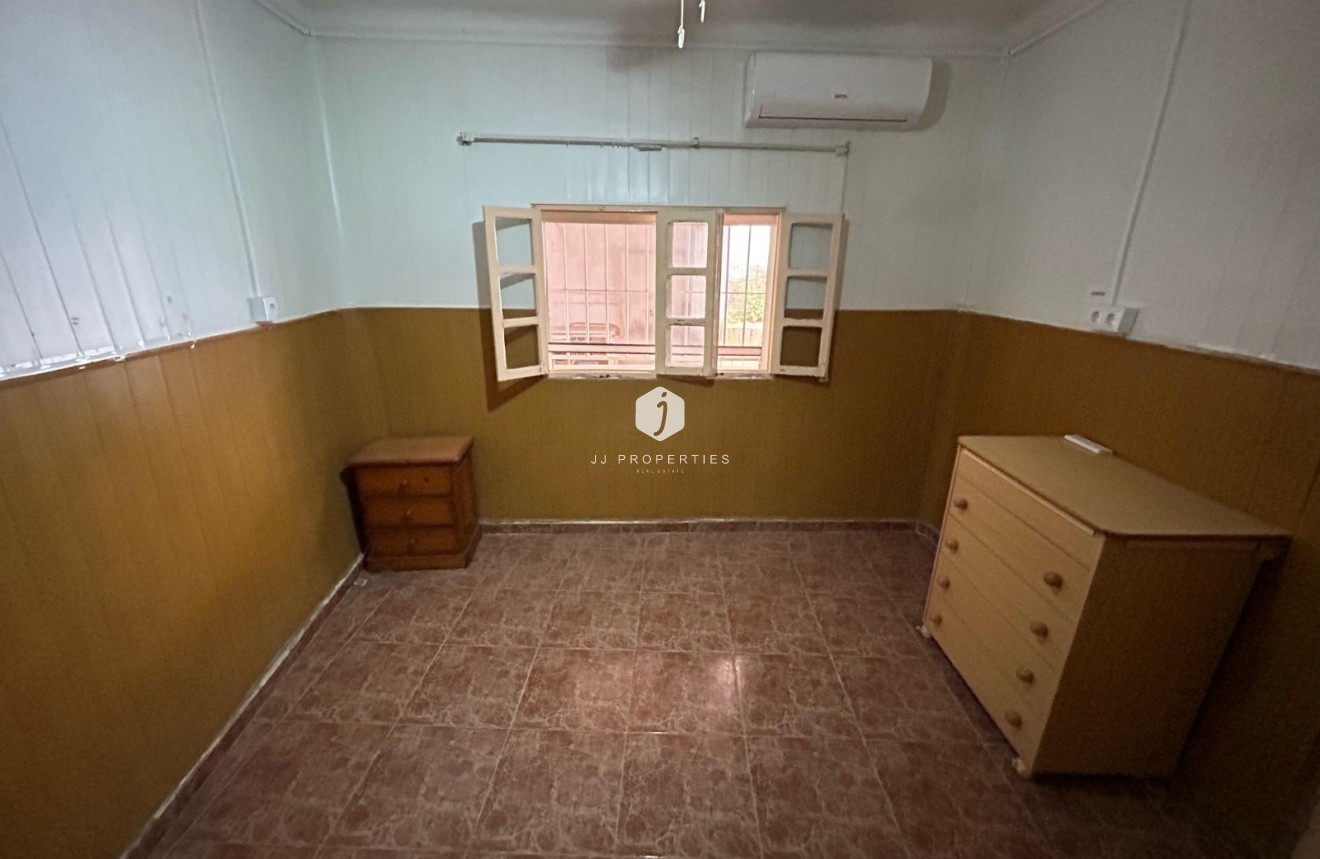 Tweedehands - Villa -
Torrevieja - Costa Blanca