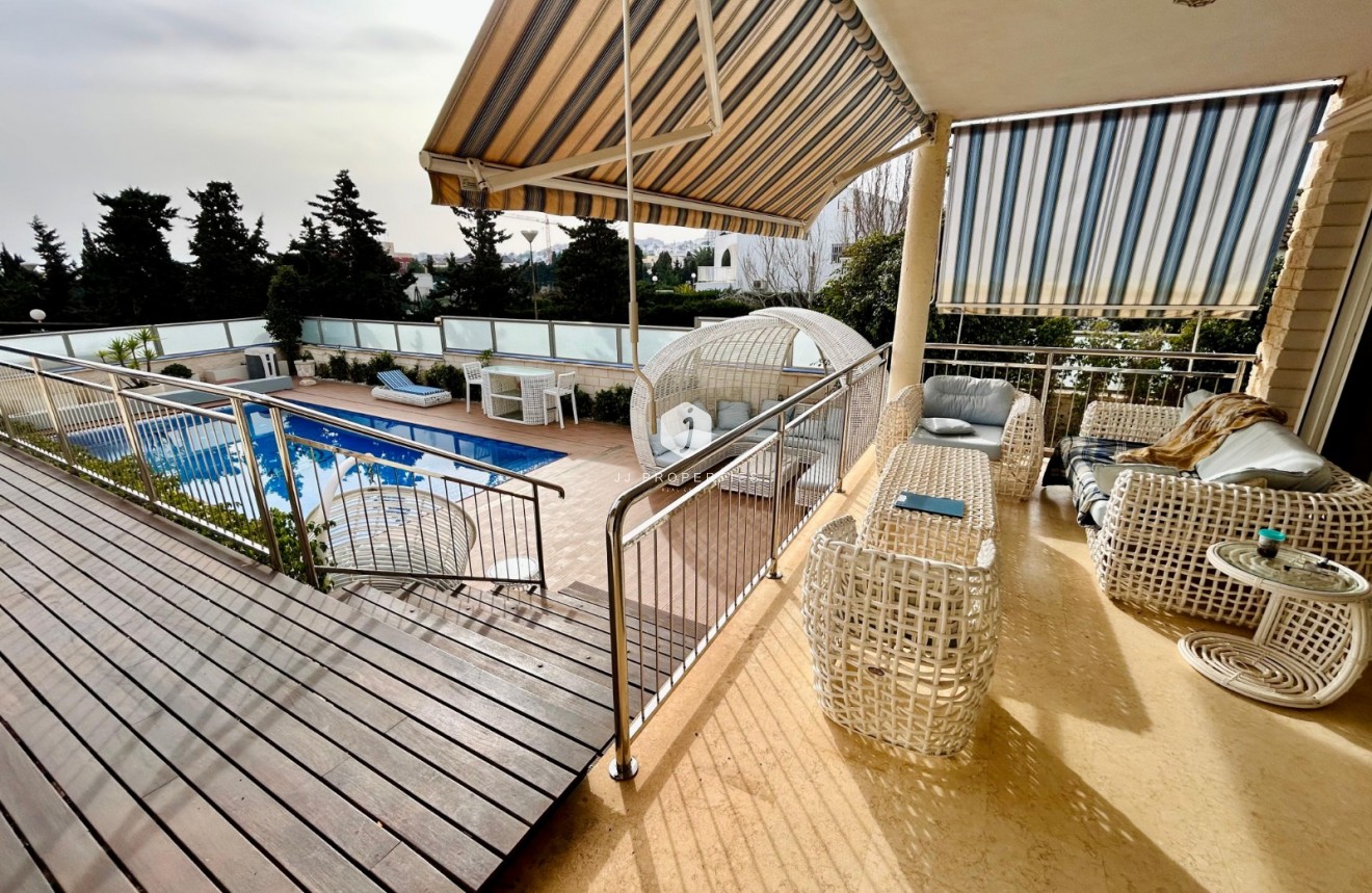 Tweedehands - Villa -
Torrevieja - Costa Blanca