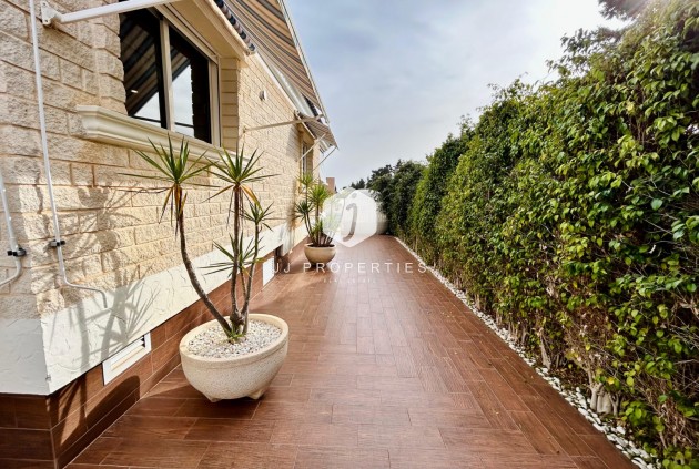 Tweedehands - Villa -
Torrevieja - Costa Blanca