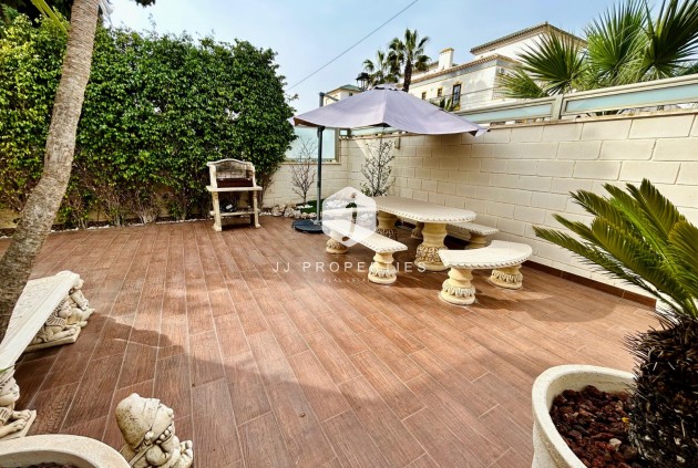 Tweedehands - Villa -
Torrevieja - Costa Blanca