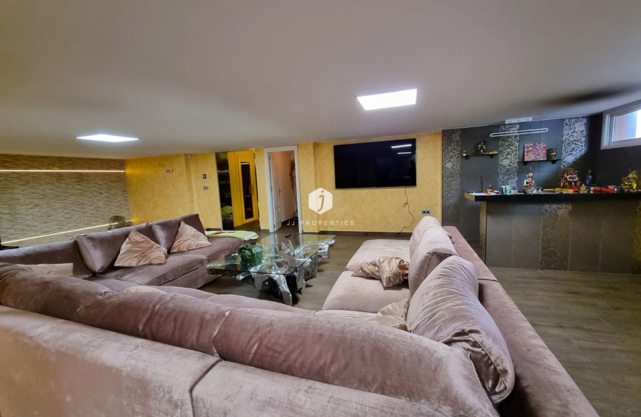 Tweedehands - Villa -
Torrevieja - Costa Blanca