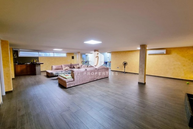 Tweedehands - Villa -
Torrevieja - Costa Blanca