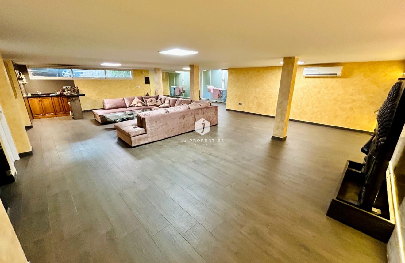 Tweedehands - Villa -
Torrevieja - Costa Blanca