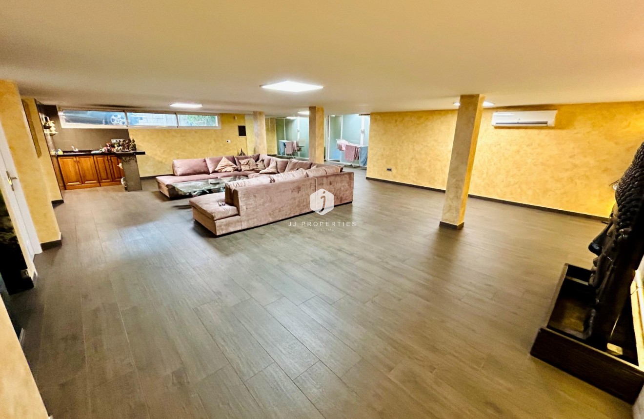 Tweedehands - Villa -
Torrevieja - Costa Blanca