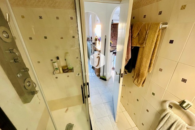 Tweedehands - duplex -
Torrevieja - Costa Blanca