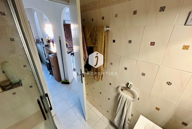 Tweedehands - duplex -
Torrevieja - Costa Blanca