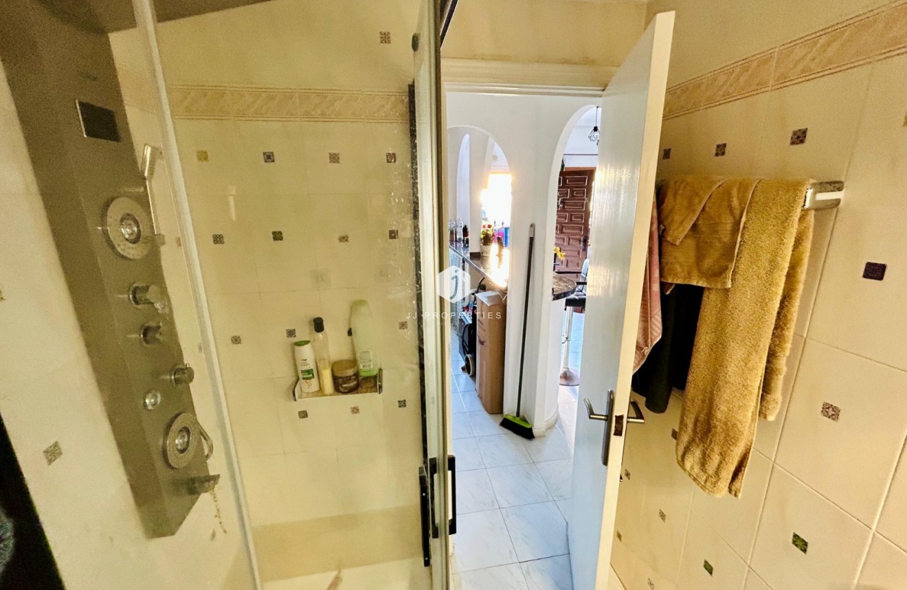 Tweedehands - duplex -
Torrevieja - Costa Blanca