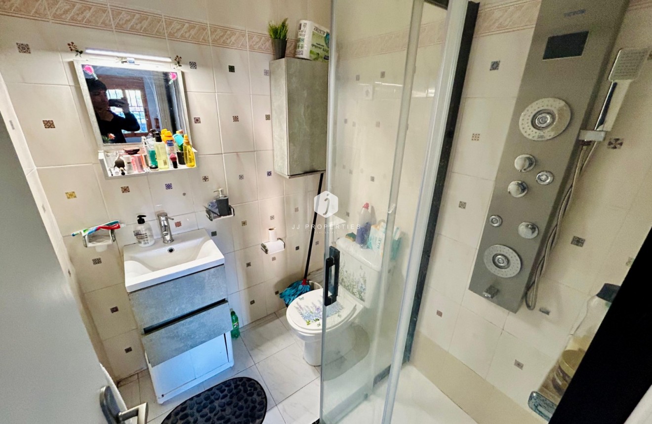 Tweedehands - duplex -
Torrevieja - Costa Blanca