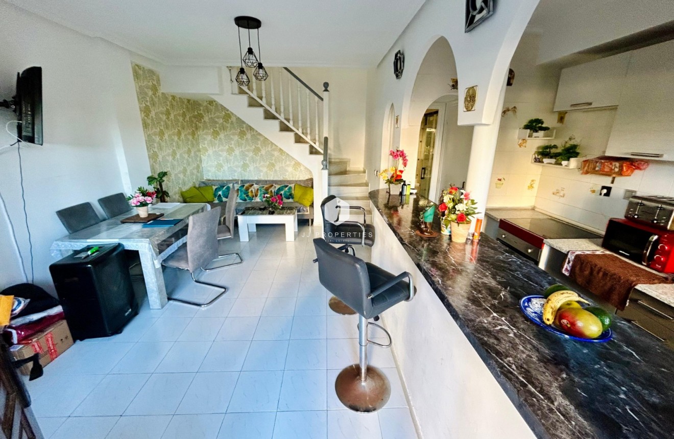 Tweedehands - duplex -
Torrevieja - Costa Blanca