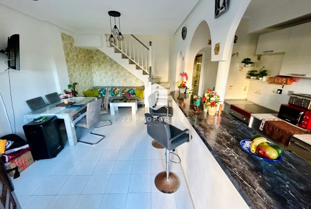 Tweedehands - duplex -
Torrevieja - Costa Blanca