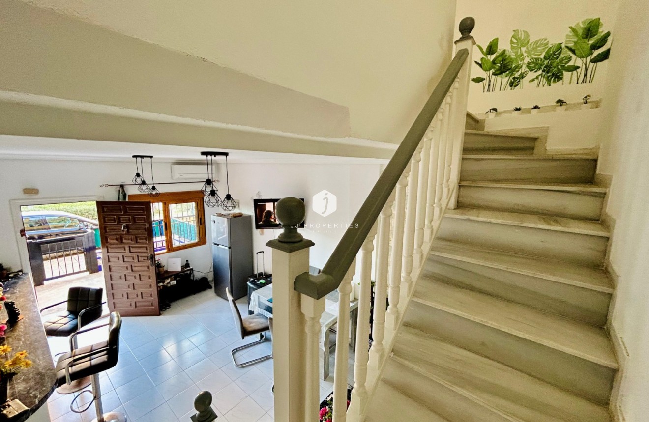 Tweedehands - duplex -
Torrevieja - Costa Blanca