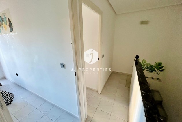 Tweedehands - duplex -
Torrevieja - Costa Blanca