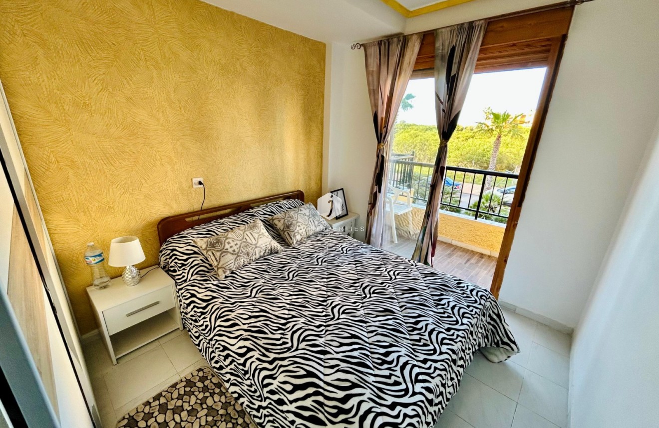 Tweedehands - duplex -
Torrevieja - Costa Blanca