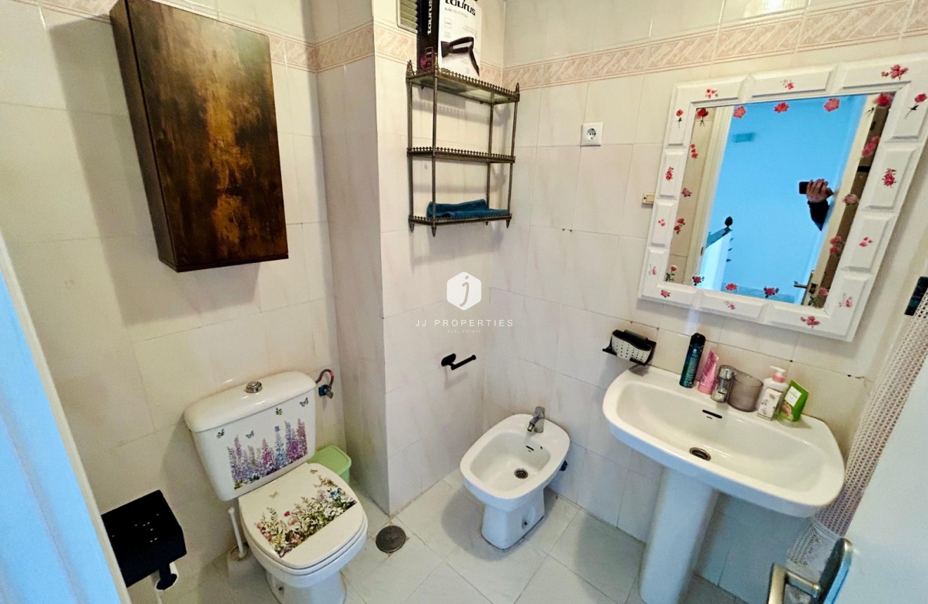 Tweedehands - duplex -
Torrevieja - Costa Blanca