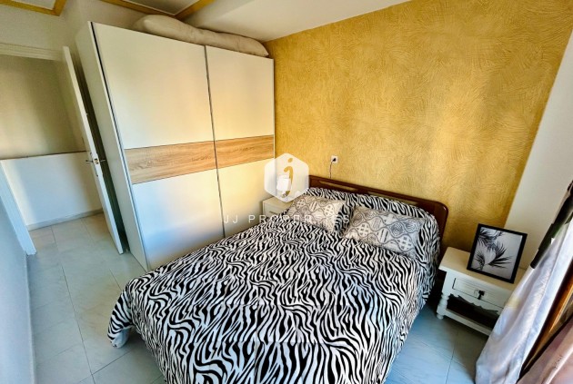 Tweedehands - duplex -
Torrevieja - Costa Blanca