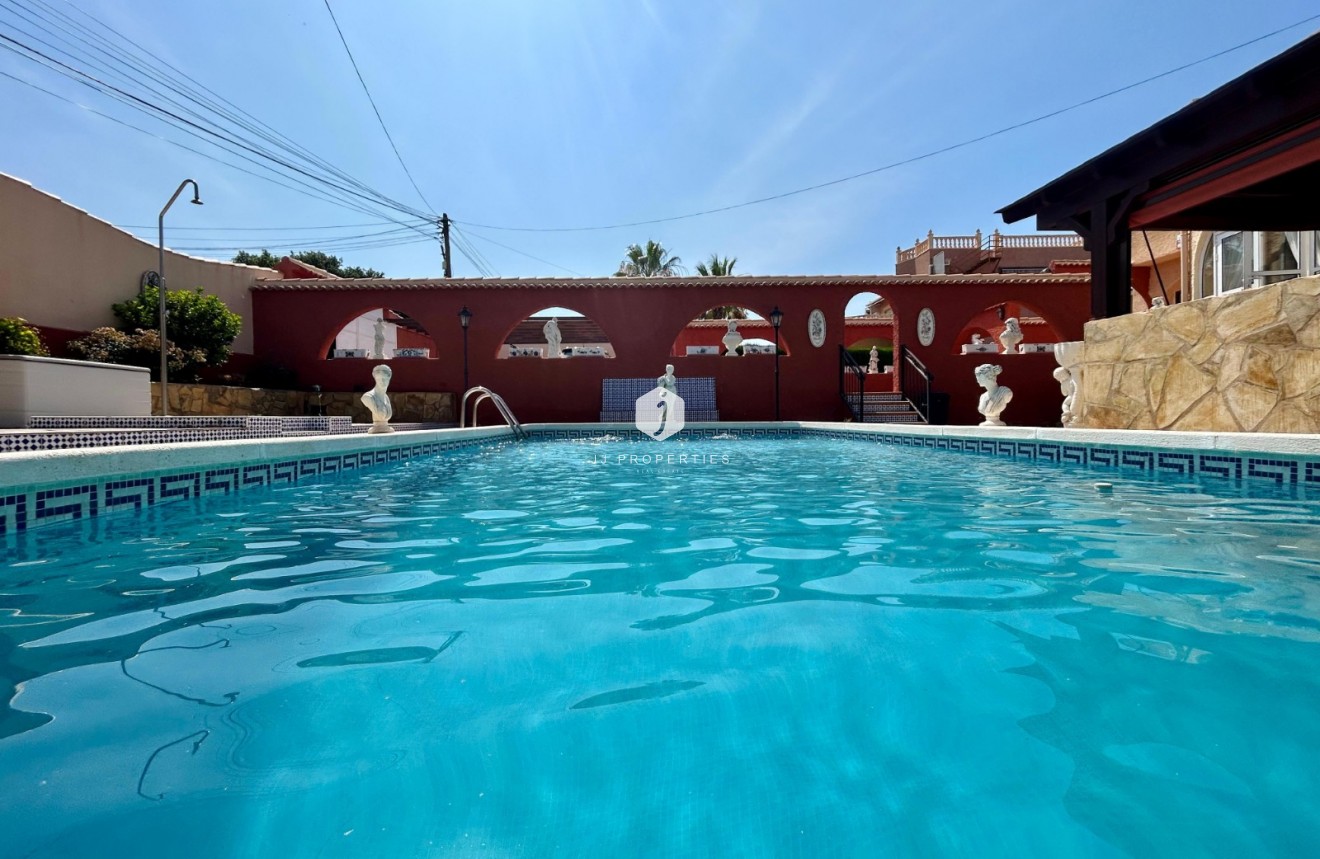 Tweedehands - Villa -
El Chaparral - Inland