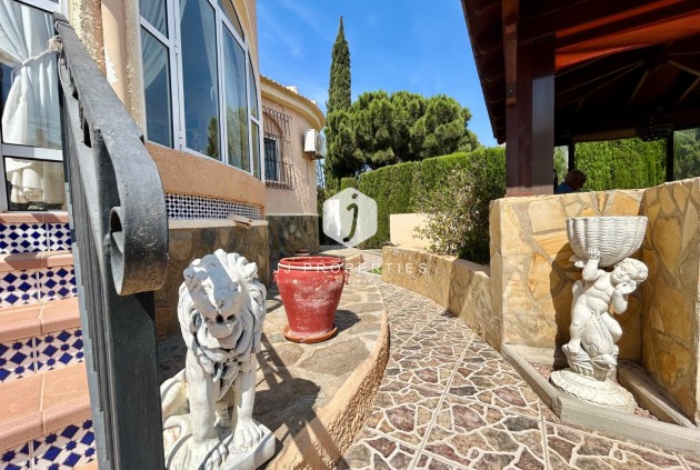 Tweedehands - Villa -
El Chaparral - Inland