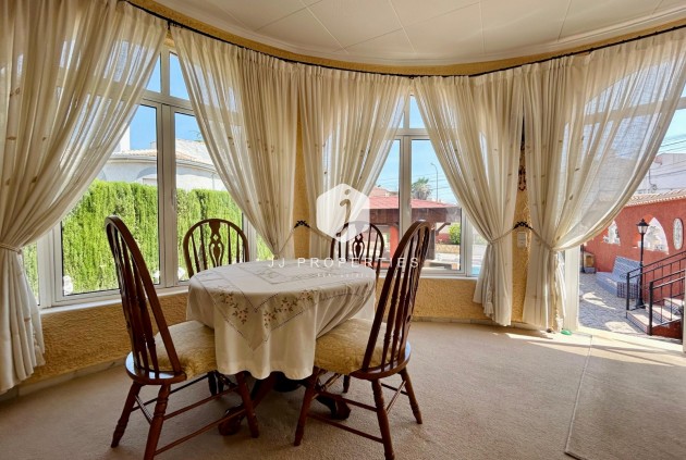 Tweedehands - Villa -
El Chaparral - Inland