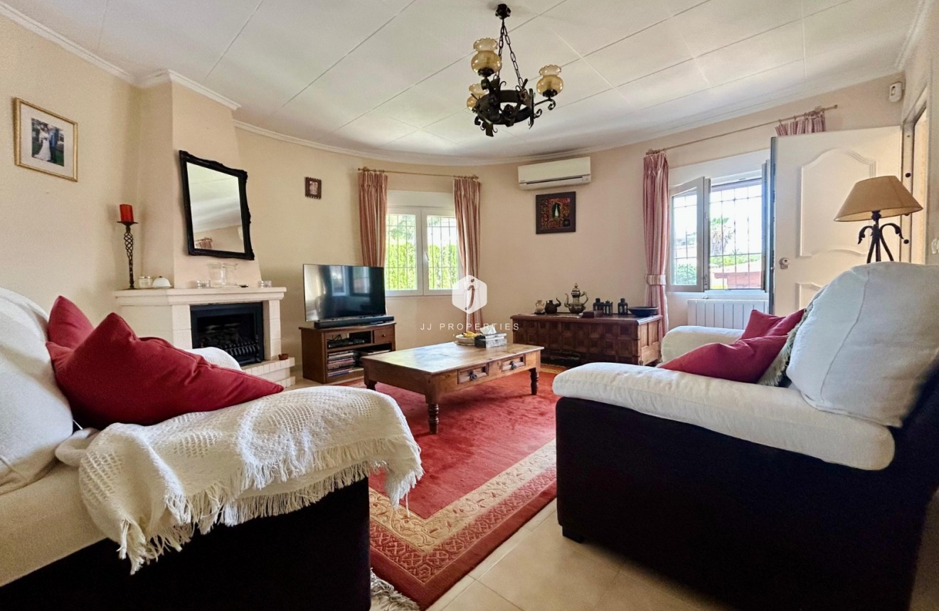 Tweedehands - Villa -
El Chaparral - Inland