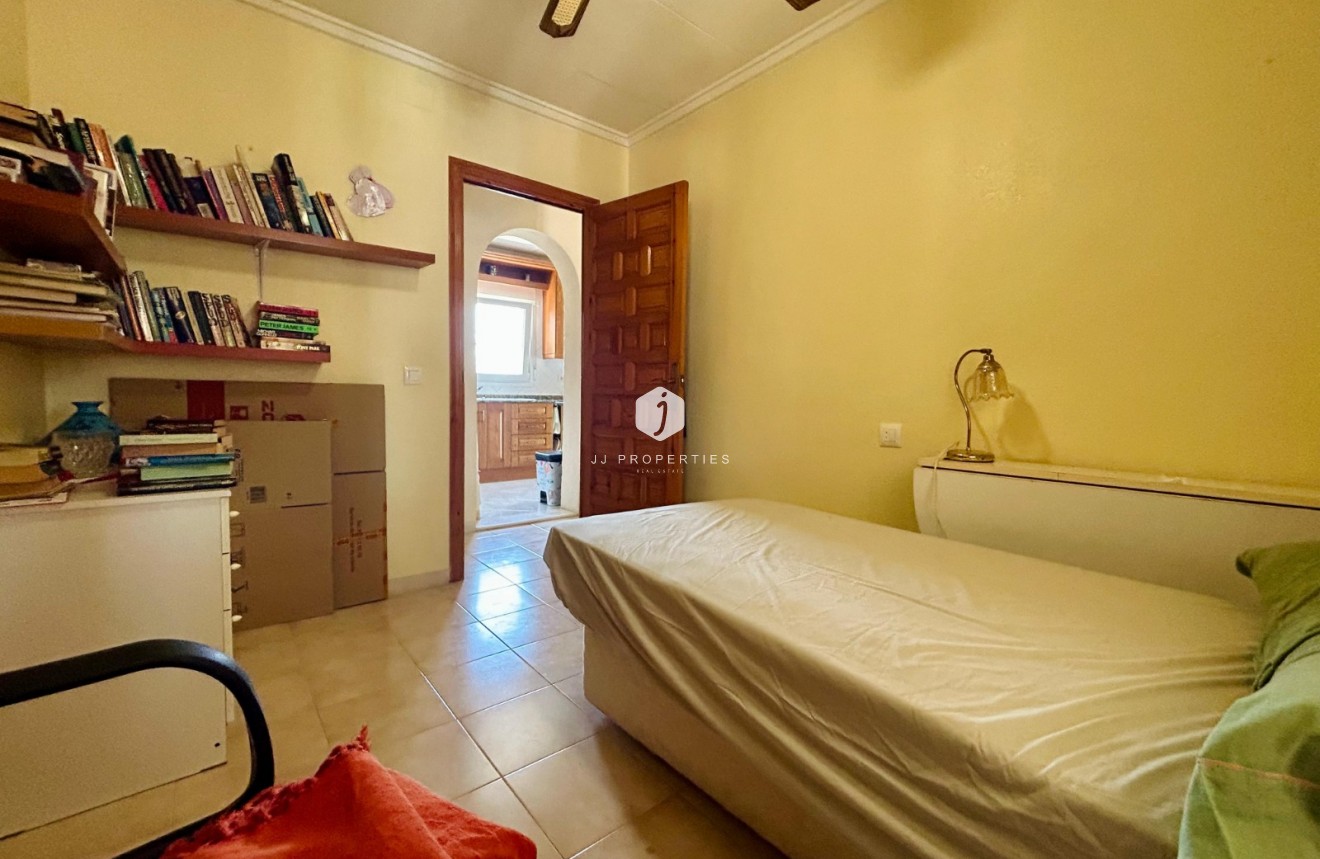 Tweedehands - Villa -
El Chaparral - Inland