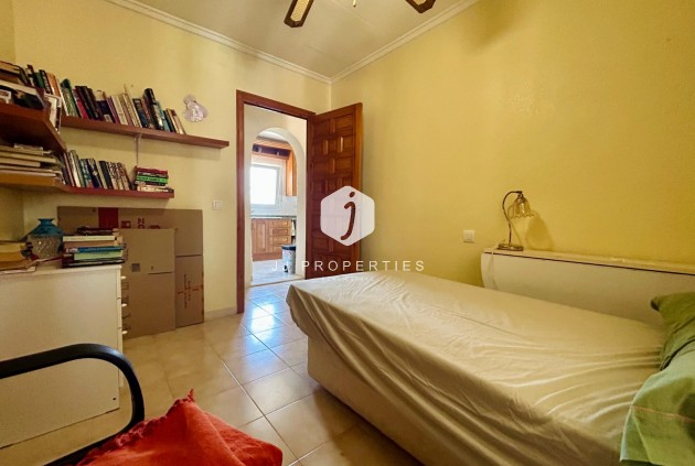 Tweedehands - Villa -
El Chaparral - Inland