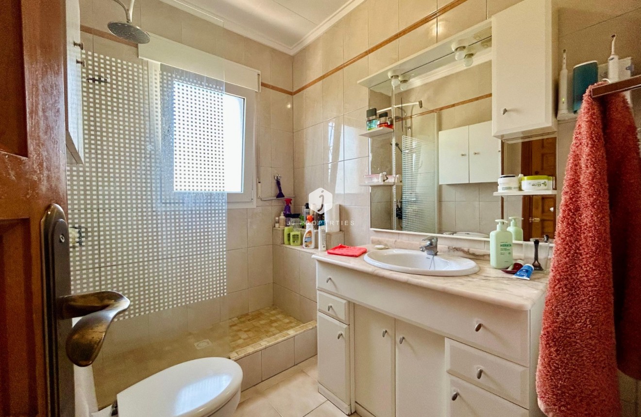 Tweedehands - Villa -
El Chaparral - Inland