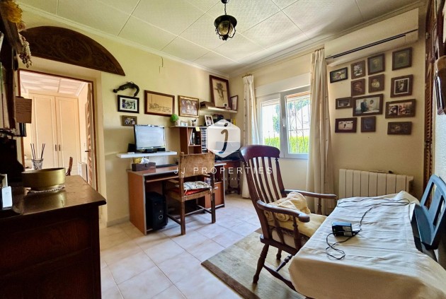 Tweedehands - Villa -
El Chaparral - Inland