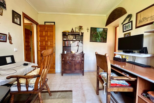 Tweedehands - Villa -
El Chaparral - Inland