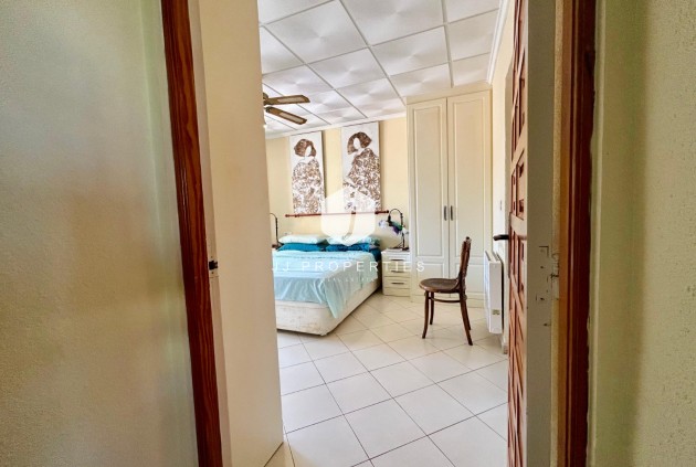 Tweedehands - Villa -
El Chaparral - Inland